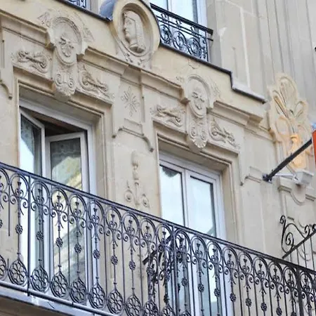 Altona 2* Paris