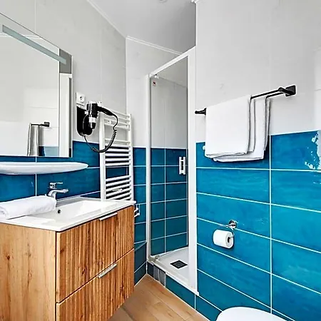 Hotel Altona 2*
