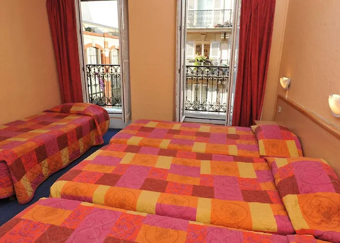Hotel Altona 2*