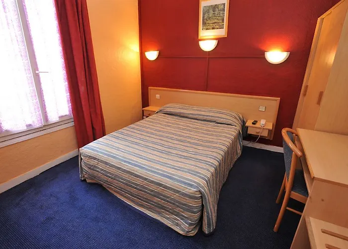 Altona Hotel 2*