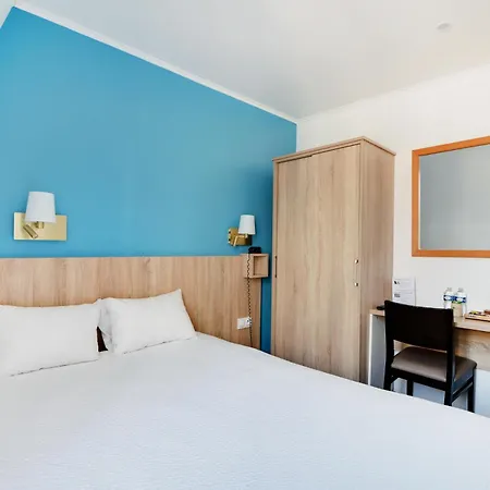 阿尔通纳酒店 酒店