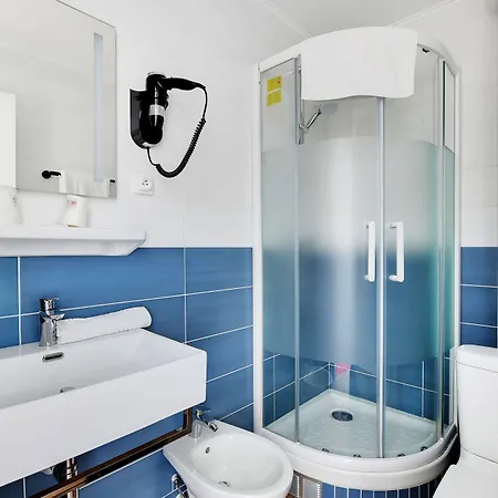 阿尔通纳酒店 酒店