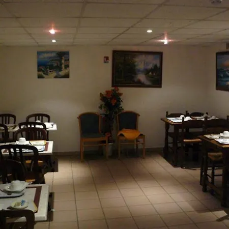 阿尔通纳酒店 酒店 2*