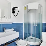 Altona Hotel